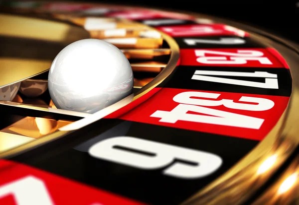 Roulette table with side-bet options